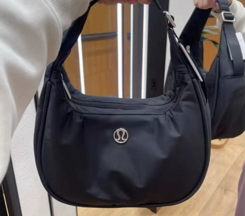 When Will Lululemon Mini Shoulder Bag 4L Be Restocked?